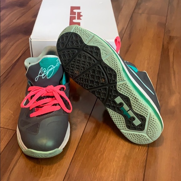 Lebron 9 Lows - Picture 6 of 6